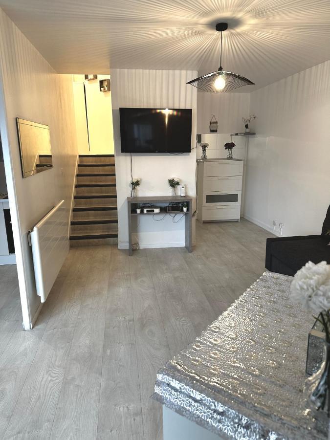 Jolie Appartement Duplex 2 Min Gare-Disney Et Paris 15 Min Noisy-le-Grand Kültér fotó