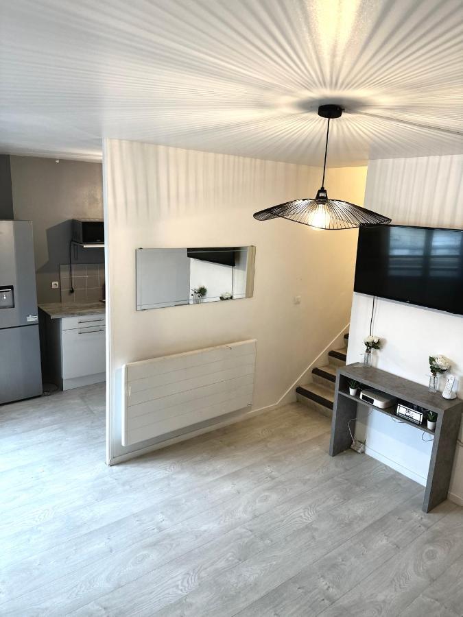 Jolie Appartement Duplex 2 Min Gare-Disney Et Paris 15 Min Noisy-le-Grand Kültér fotó